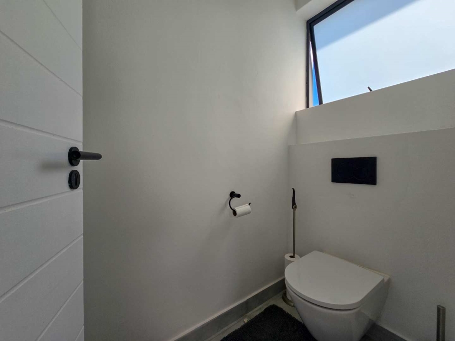 2 Bedroom Property for Sale in Stilbaai Wes Western Cape